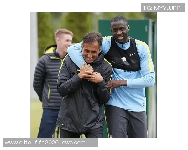 足球大师巴萨球员的传奇故事与辉煌成就揭秘